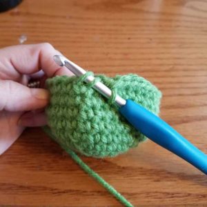 Crochet tutorial invisible decrease amigurumi stitch video and photos | Hooked by Kati