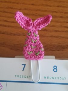 mermaid planner clip crochet pattern | Hooked by Kati