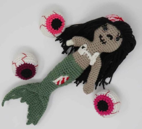 zombie mermaid amigurumi free crochet pattern | Hooked by Kati