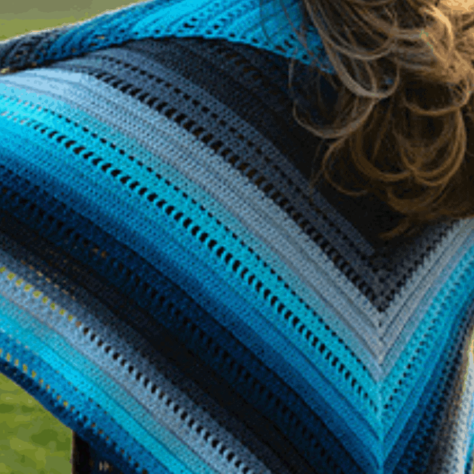 Set Adrift Triangle Shawl Crochet Pattern, printable .pdf | Hooked by Kati