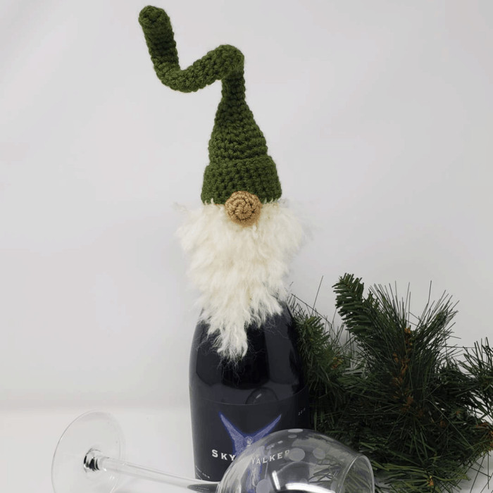 Corkscrew Gnome Wine Bottle Topper | Premium Pattern