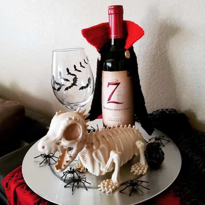 Halloween wine bottle Dracula cape Crochet Pattern