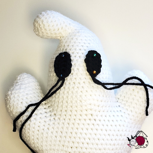 Halloween ghost amigurumi crochet pattern