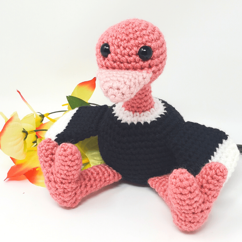 little no-sew ostrich crochet pattern